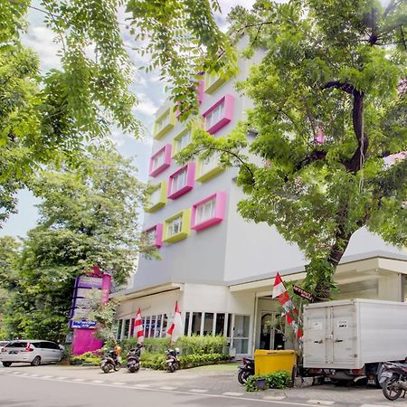 Hotel O Gambir Near Juanda Station Formerly Bunga Dahlia Джакарта Екстер'єр фото