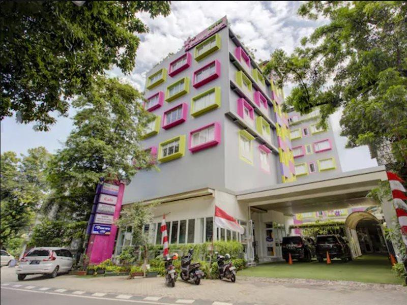Hotel O Gambir Near Juanda Station Formerly Bunga Dahlia Джакарта Екстер'єр фото