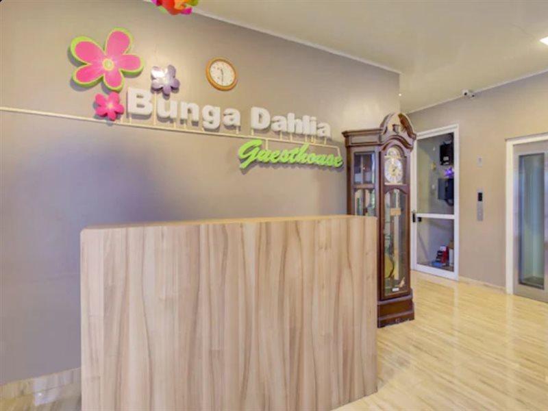 Hotel O Gambir Near Juanda Station Formerly Bunga Dahlia Джакарта Екстер'єр фото