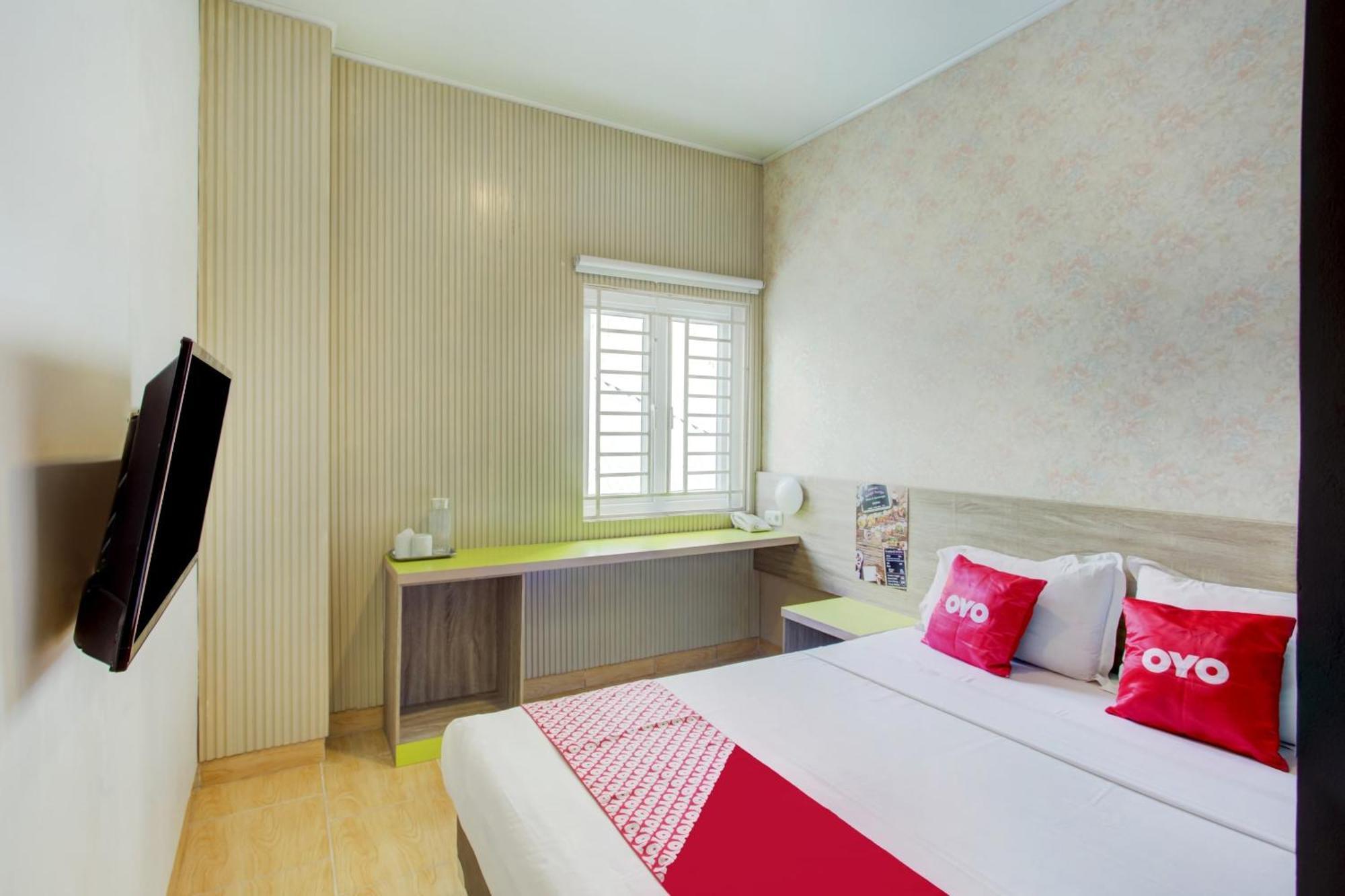 Hotel O Gambir Near Juanda Station Formerly Bunga Dahlia Джакарта Екстер'єр фото