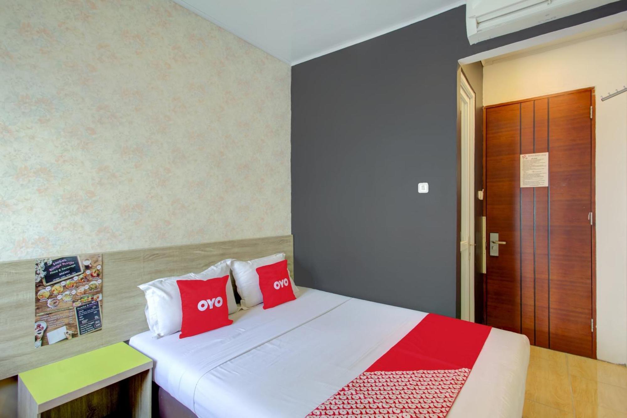Hotel O Gambir Near Juanda Station Formerly Bunga Dahlia Джакарта Екстер'єр фото