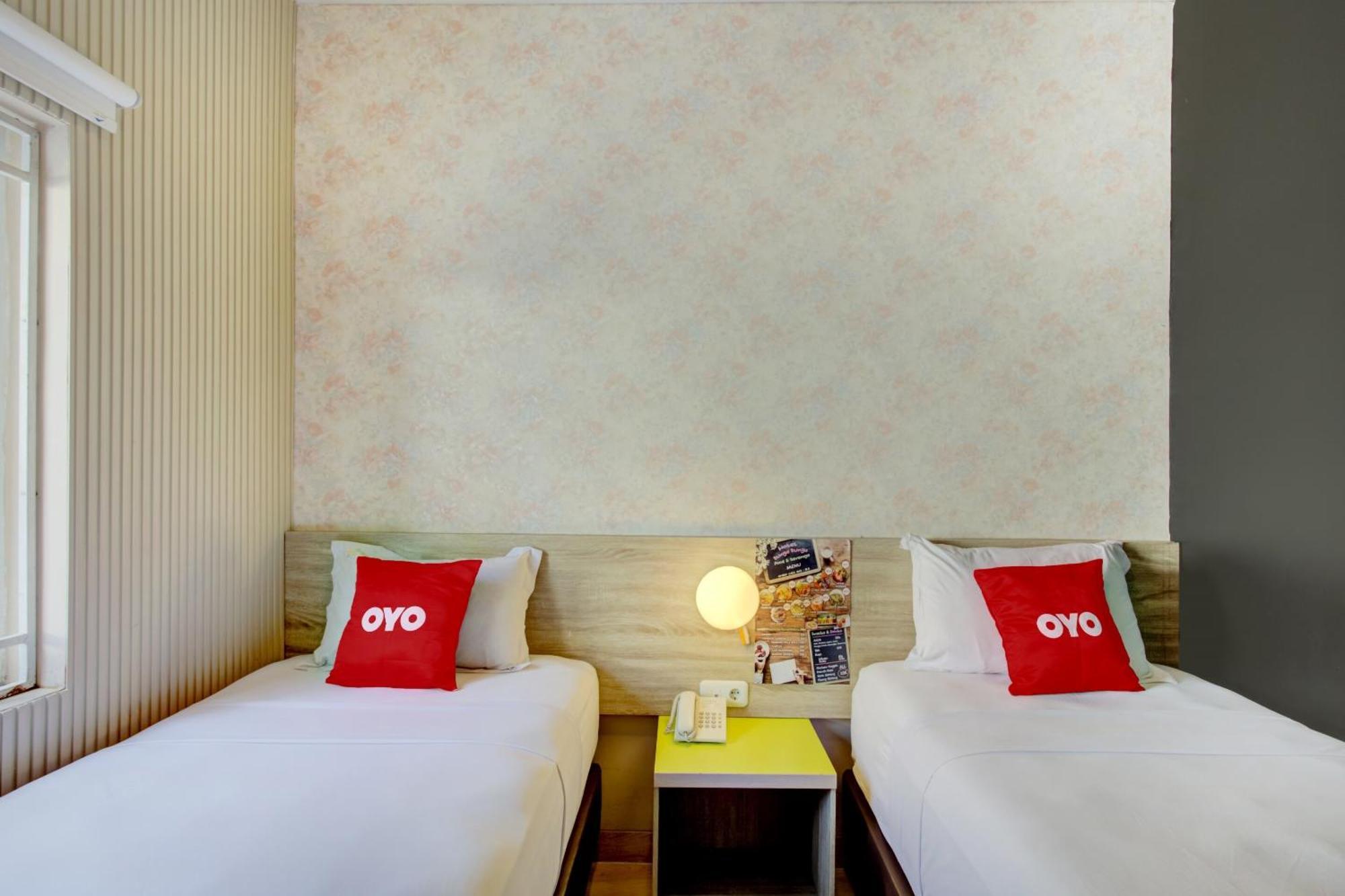 Hotel O Gambir Near Juanda Station Formerly Bunga Dahlia Джакарта Екстер'єр фото